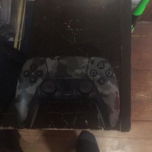 PlayStation 5 camo controller